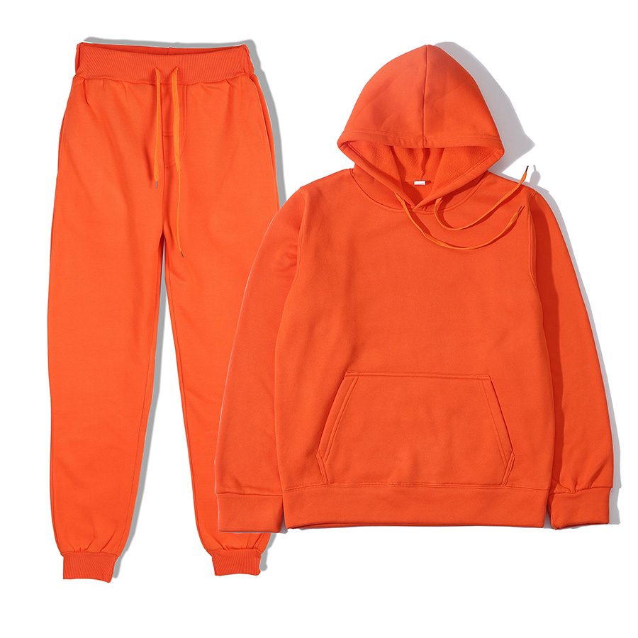 Nuova Tuta Sportiva 2026 da Uo - Winter Clothing Hoodie recensione e prezzo